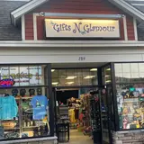 Gifts N Glamour, tienda de TCG en Lake George