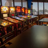Headshots Arcade Bar, tienda de TCG en Wichita