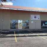 Hole in the Wall Hobbies, tienda de TCG en Universal City