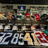 Home Team Collectibles, tienda de TCG en Barrington