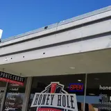 Honey Hole Collectibles, tienda de TCG en Escondido