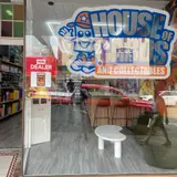 House of Cards N Collectables, tienda de TCG en Haberfield