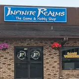 Infinite Realms: The Game & Hobby Shop, tienda de TCG en Warren