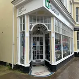 ITEMDROP, tienda de TCG en Axminster