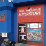 J & J, tienda de TCG en Waterloo