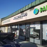 Junkyard Cards, tienda de TCG en Long Beach