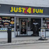 Just 4 Fun, tienda de TCG en Penticton