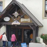 Krampus Kave, tienda de TCG en Leavenworth