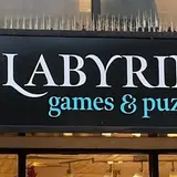 Labyrinth Games & Puzzles, tienda de TCG en Washington