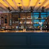 Loading Bar, tienda de TCG en London