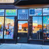 Logan Arch Chicago, tienda de TCG en Chicago