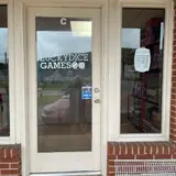 Lucky Dice Games, tienda de TCG en Huntsville