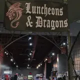 Luncheons & Dragons, tienda de TCG en Ocoee