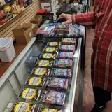 Lyons Den: Vidor, tienda de TCG en Vidor