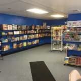 Menagerie Games & Accessories, tienda de TCG en Mount Pleasant