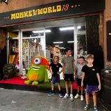 MonkeyWorld13, tienda de TCG en Reus