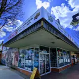Mostly Games & Collectibles, tienda de TCG en Port Coquitlam