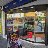 Neon Skies, tienda de TCG en Katoomba