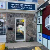 Never Board Games Lounge, tienda de TCG en Hamilton