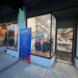 New Wave Hobbies, tienda de TCG en Dickson