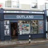 Outland Video Games, tienda de TCG en Ryde
