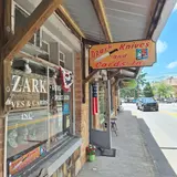 Ozark Knives & Cards, tienda de TCG en Mountain View