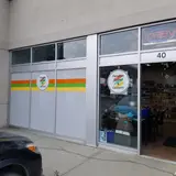 Paradise Games and Customs, tienda de TCG en Spruce Grove