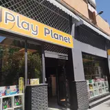 Play Planet Coffee and Shop, tienda de TCG en Málaga