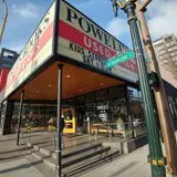 Powell's Books, tienda de TCG en Portland