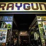 Raygun, tienda de TCG en Richmond