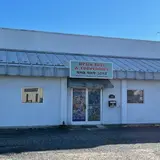 Retro Toys and Collectibles, tienda de TCG en Cherryville