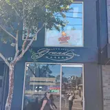 Shuffle and Cut Melbourne, tienda de TCG en Richmond
