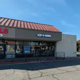 Sip & Game, tienda de TCG en Carmichael