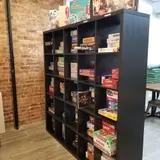 Sip & Play II, tienda de TCG en New York