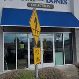 Stump and Bones Collectibles, tienda de TCG en Lancaster