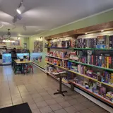 The Magic Bean Cafe, tienda de TCG en Bradford