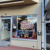 The Maroon Hornet Comics and Collectibles, tienda de TCG en Oxford
