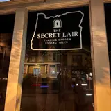 The Secret Lair Trading Cards and Collectibles, tienda de TCG en Oregon City
