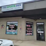 The Sports Den, tienda de TCG en North Providence