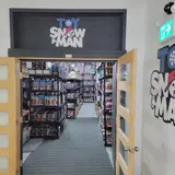 TOY SNOWMAN, tienda de TCG en Montreal