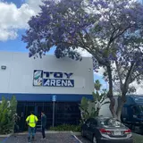 ToyArena, tienda de TCG en Los Angeles