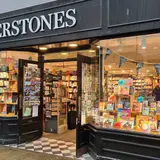 Waterstones Barnstaple, tienda de TCG en Barnstaple