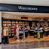 Waterstones Cribbs Causeway, tienda de TCG en Bristol
