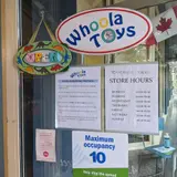 Whoola Toys Corp., tienda de TCG en Whistler