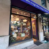 Woander, tienda de TCG en Mill Valley