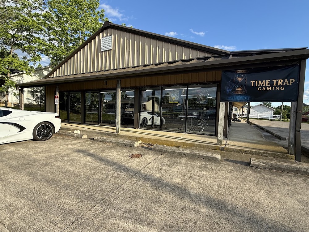 Time Trap Gaming, tienda de TCG en West Union