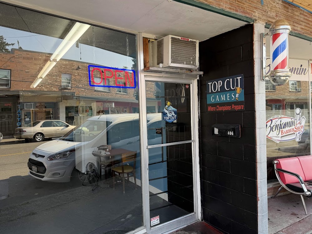 Top Cut Games, tienda de TCG en Tacoma