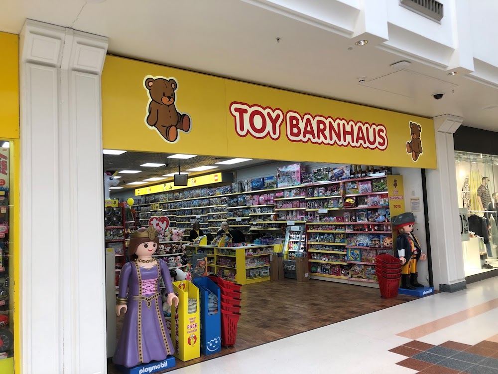 TOY BARNHAUS, tienda de TCG en Crawley