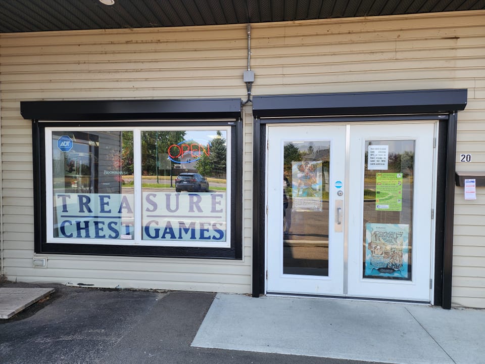 Treasure Chest Comics and Games, tienda de TCG en Lethbridge