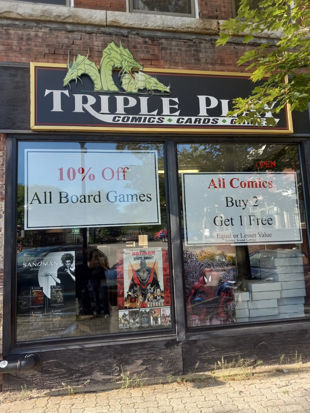 Triple Play, tienda de TCG en Claremont